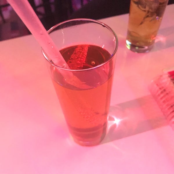 3/24/2019에 Mehmet님이 4ever Karaoke Shot Bar에서 찍은 사진