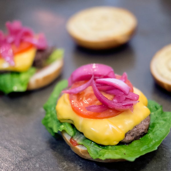 Das Foto wurde bei Otto&#39;s Burger von Otto&#39;s Burger am 5/20/2014 aufgenommen