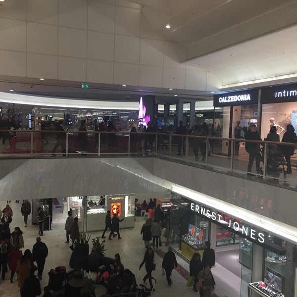 Photo taken at Brent Cross Shopping Centre by Gabriel M. on 1/25/2015