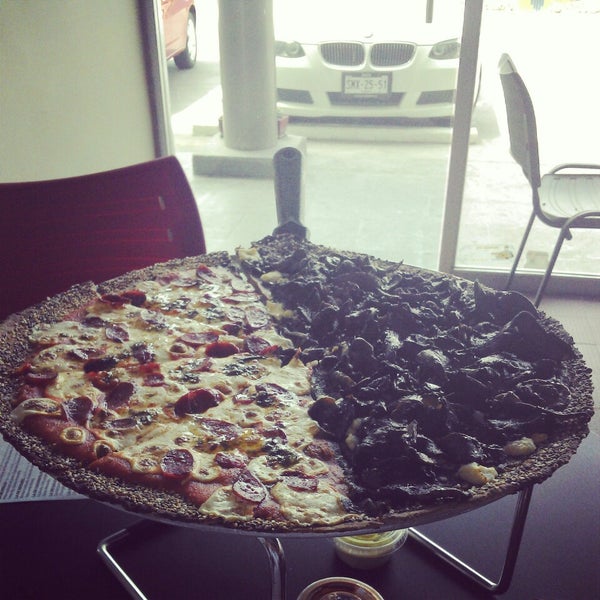 7/23/2014にLuis R.がBravo Pizzaで撮った写真