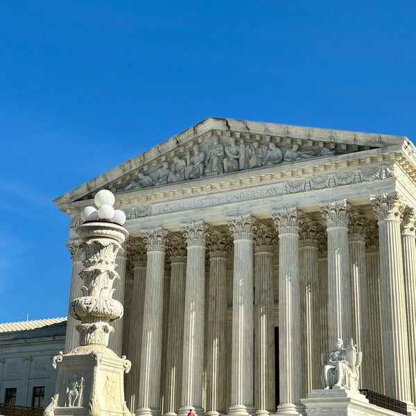 Foto diambil di Supreme Court of the United States oleh Rok H. pada 1/4/2024