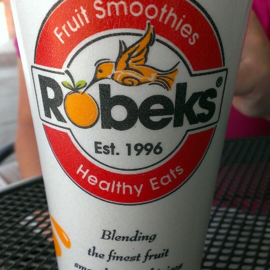 Photo taken at Robeks Fresh Juices &amp; Smoothies by Brian R. on 6/27/2013