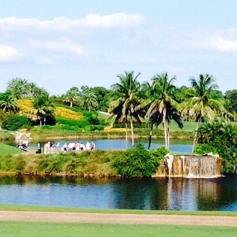 Photo taken at Trump International Golf Club, West Palm Beach by ᴡ R. on 10/14/2013