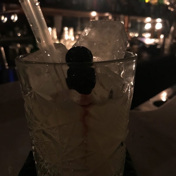 Das Foto wurde bei Prescription Cocktail Club von Anastasia am 12/12/2017 aufgenommen