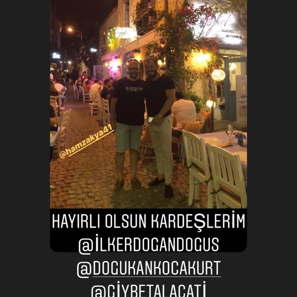 รูปภาพถ่ายที่ Gıybet Alaçatı Meyhanesi โดย Hamza K. เมื่อ 7/25/2020