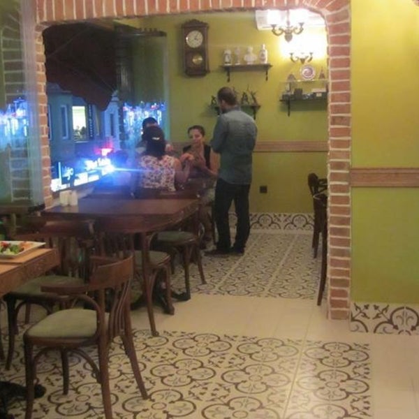 Foto tirada no(a) Rustik Rus Restoranı por Erhan B. em 9/21/2015