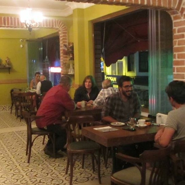 Foto diambil di Rustik Rus Restoranı oleh Erhan B. pada 9/21/2015