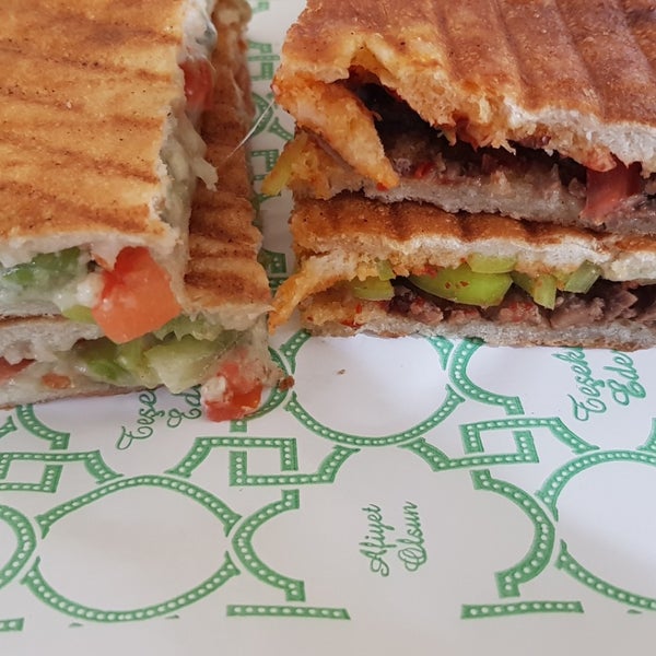 Tost Dünyası Konya�da Türk Restoranı