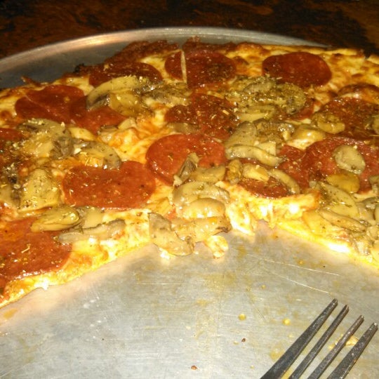 Fricano's Too 17 tips from 572 visitors