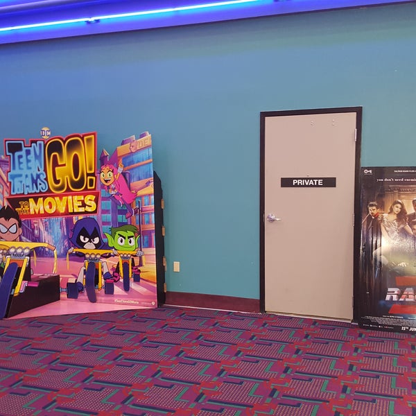 Regal Cinemas MacArthur Marketplace 16 (Now Closed) Valley Ranch