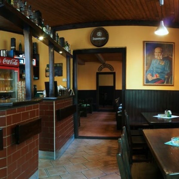 10/20/2015 tarihinde Bar B.ziyaretçi tarafından Na Hrádku'de çekilen fotoğraf