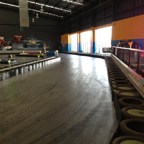 Нахимов спортивно развлекательный комплекс. Досуговый комплекс Афина, Омск.