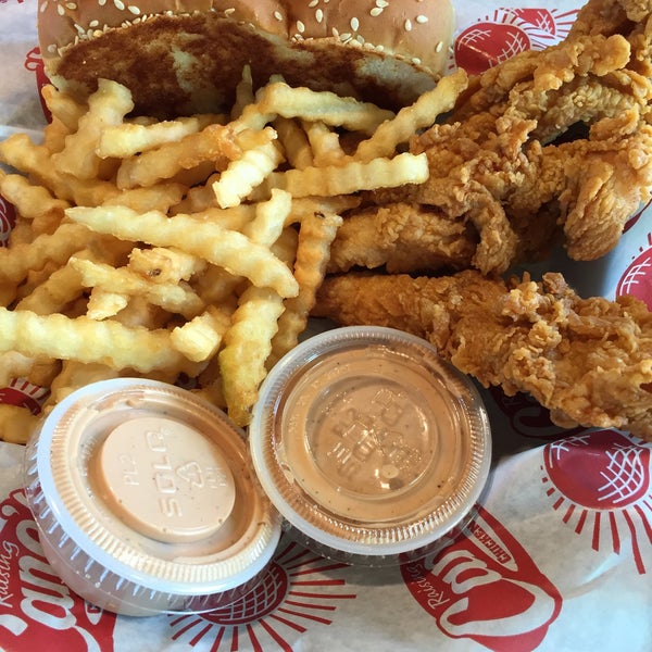 Photo taken at Raising Cane&#39;s Chicken Fingers by Sofia M. on 12/8/2014