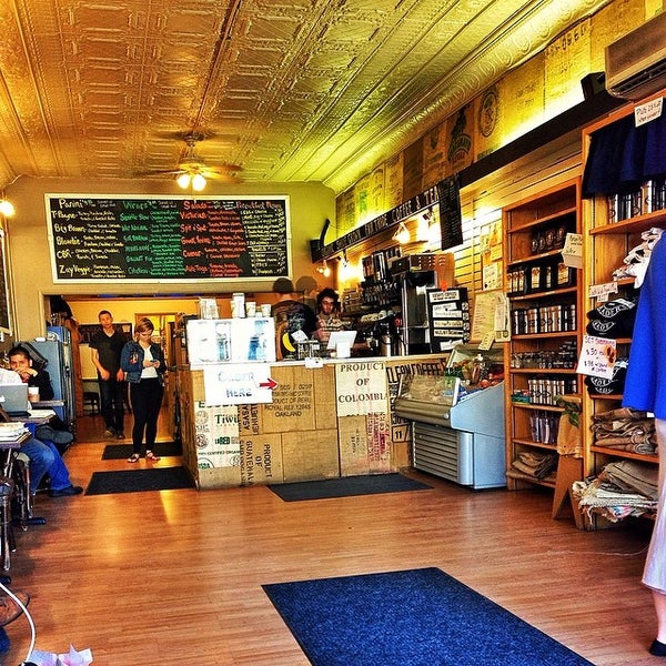 Photo taken at Saratoga Coffee Traders by Jon M. on 4/9/2014