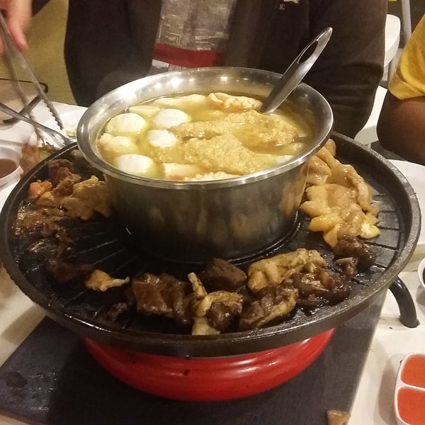 makette steamboat and grill tanah merah - Carl Parr