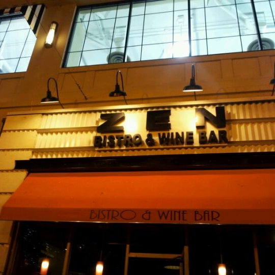 Foto diambil di Zen Bistro &amp; Wine Bar oleh Kassia I. pada 9/26/2012
