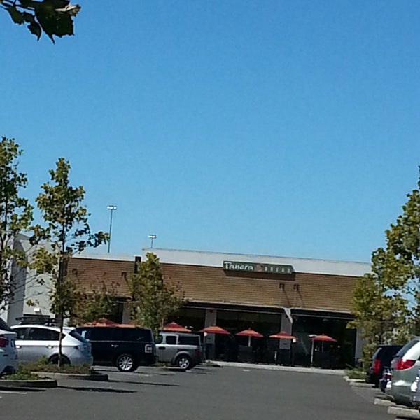 Jantzen Beach Center Shopping Mall in Portland