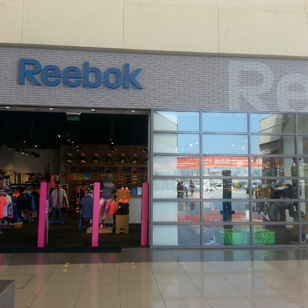 Is There a Reebok Store in Aventura Mall?
