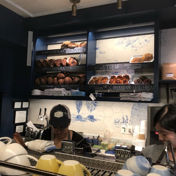 Photo taken at Daily Provisions by Lauren Y. on 8/15/2018