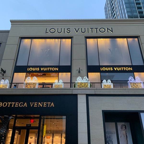 Louis Vuitton Seattle Bravern Store in Bellevue, United States