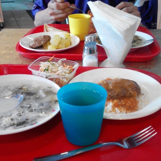 Дамил ресторан сербский. Казанский вокзал столовая. Столовая рябиновая. Столовая рябиновая. Фасад столовой.