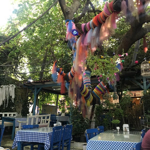 Das Foto wurde bei Cici Şirince Mutfağı von Aslı D. am 6/22/2018 aufgenommen