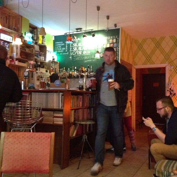 6/13/2016 tarihinde Katya K.ziyaretçi tarafından Cafe Lamus'de çekilen fotoğraf