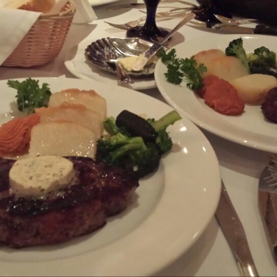 5/24/2014にJoraine C.がIron Gate Restaurantで撮った写真
