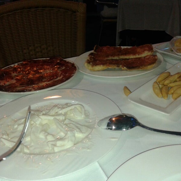 Das Foto wurde bei Restaurante-Taberna Alkázar von Teresa A. am 6/14/2014 aufgenommen