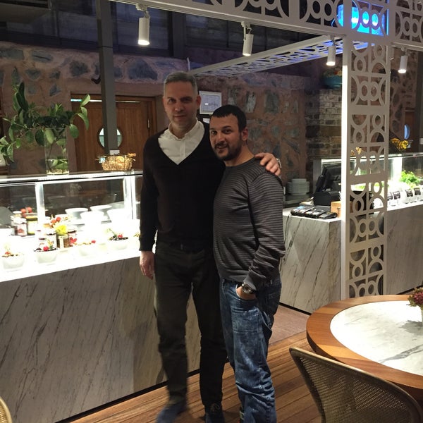 Foto scattata a Anonim Türk Bistro ve Tatlı da Casual Brasserie C. il 2/10/2015