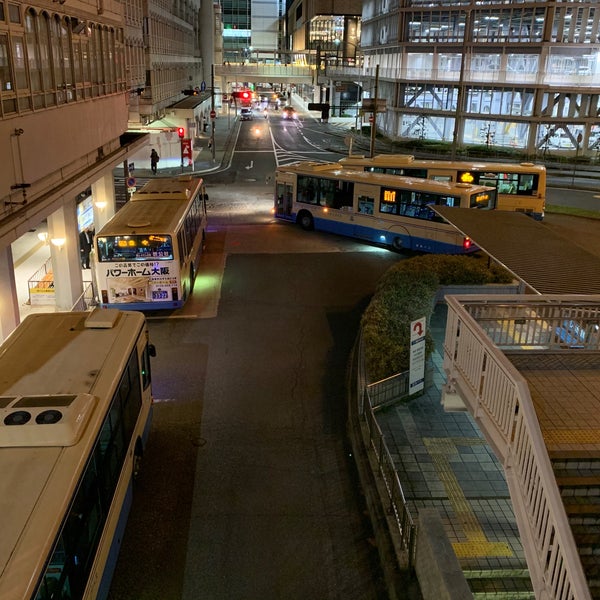 阪急バス 千里中央バス停 74 Visitors