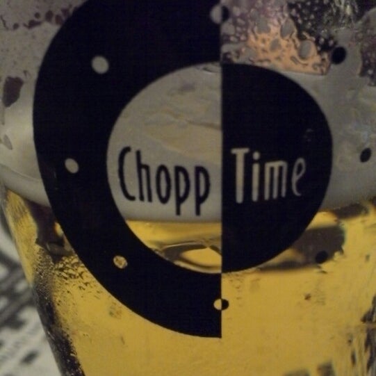 Photo taken at Chopp Time by Thiago V. on 10/6/2013