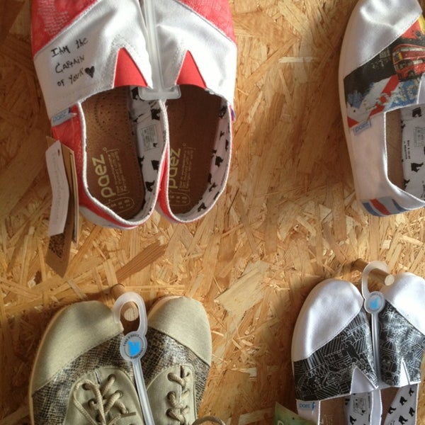 Paez Shoe Store in Lisboa