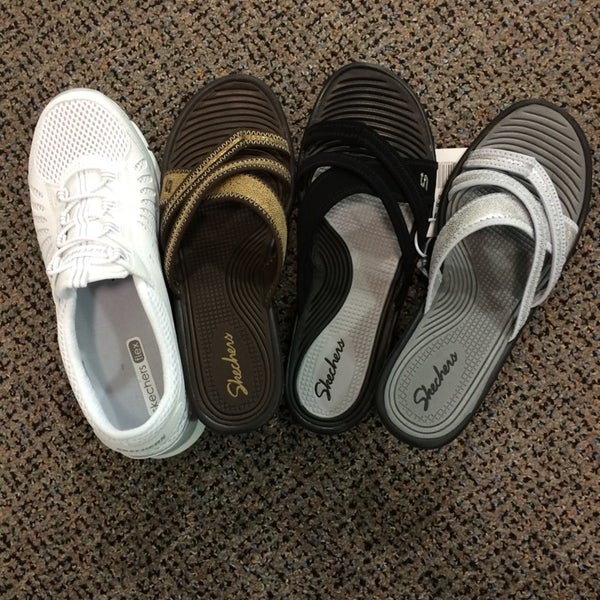 Dsw Designer Shoe Warehouse Northland 8679 North Stoddard Avenue