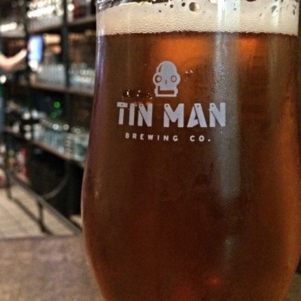 Снимок сделан в Tin Man Brewing Company пользователем Randy D. 3/17/2015