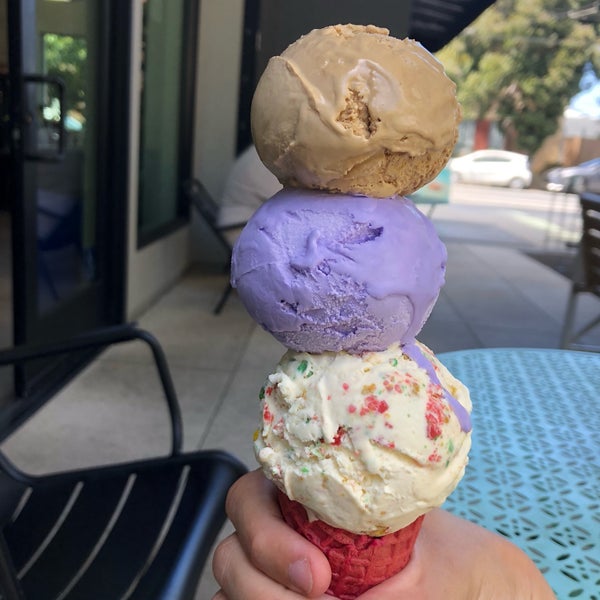 7/5/2018 tarihinde Drew T.ziyaretçi tarafından Milkbomb Ice Cream'de çekilen fotoğraf