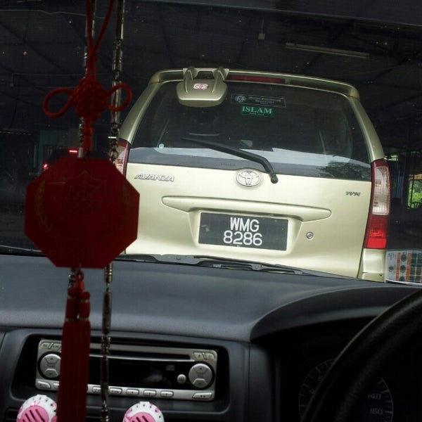 Gujapa Car Wash Kamunting Automotive Shop