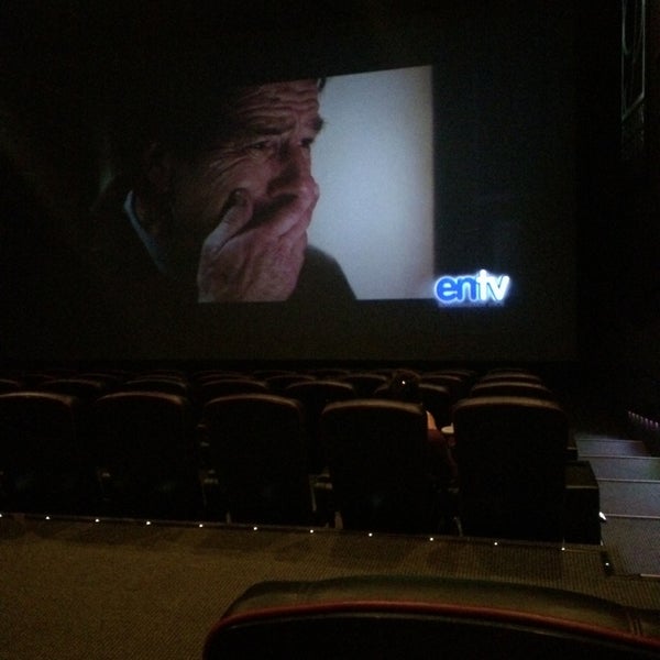 5/23/2014にChris K.がParagon Theaters Deerfield 8で撮った写真