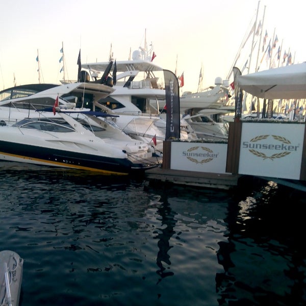 Foto diambil di Ev&#39;re Boat Show Standı oleh Dilek ç. pada 9/24/2014
