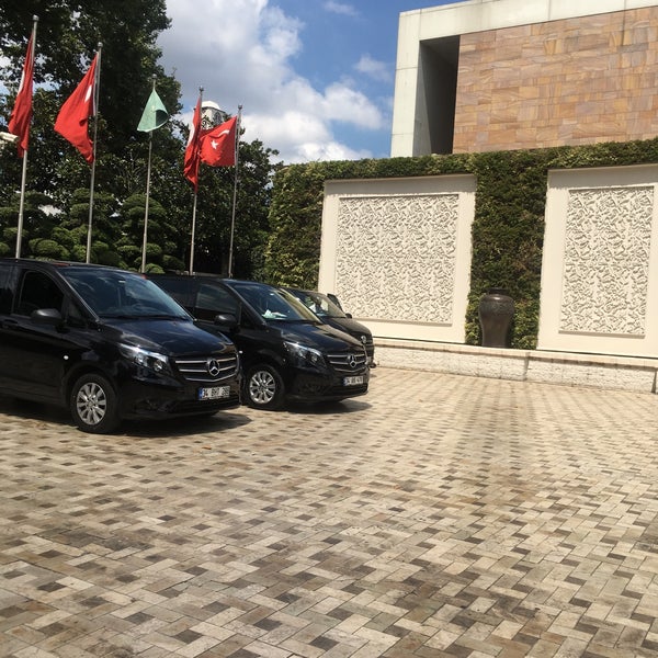 รูปภาพถ่ายที่ Shangri-La Bosphorus โดย Za เมื่อ 7/9/2018
