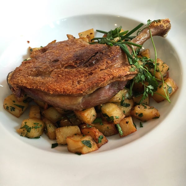 Cozy, comfortable bistro with exceptional food - all fresh made, unlike the typical cafes on the boulevard. Mistress Anne speaks English and their duck confit is the best!
