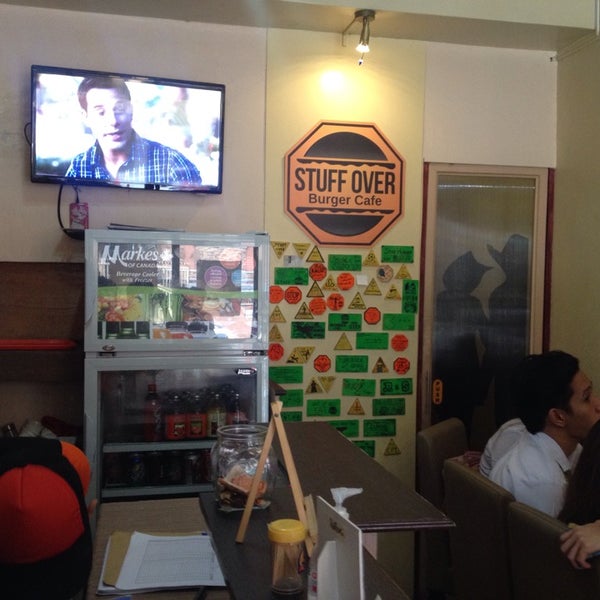 Photo taken at Stuff Over Burger Cafe by PE L. on 10/18/2014