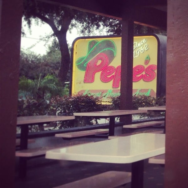 12/7/2013에 Brian C.님이 Pepe&#39;s Finest Mexican Food에서 찍은 사진