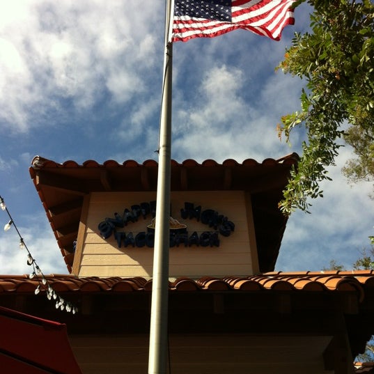 11/9/2012 tarihinde Ken S.ziyaretçi tarafından Snapper Jack&#39;s Taco Shack'de çekilen fotoğraf