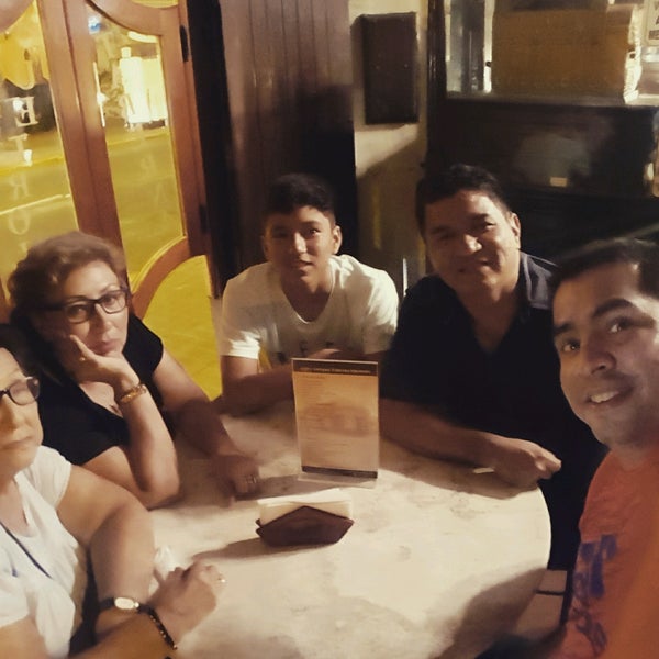 Photo taken at Antigua Taberna Queirolo by Yvis on 3/2/2017