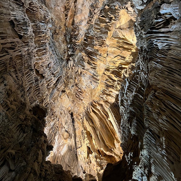 Foto scattata a Lake Shasta Caverns da Shinji T. il 6/19/2023