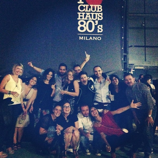 9/21/2013 tarihinde Giuliano G.ziyaretçi tarafından Club Haus 80&#39;s'de çekilen fotoğraf