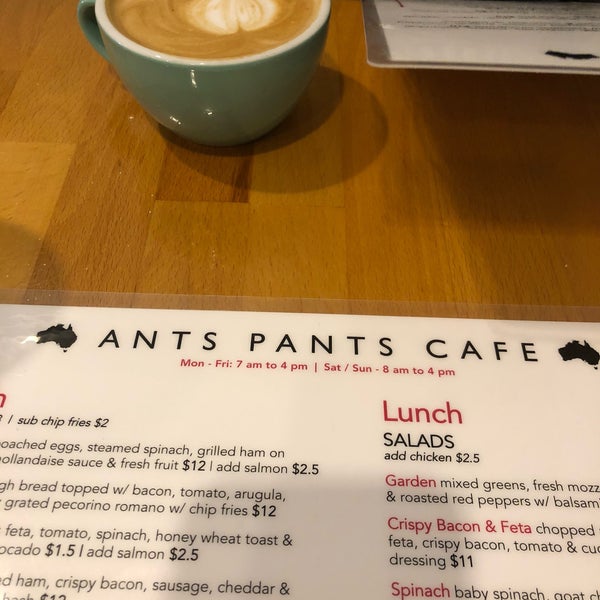 Das Foto wurde bei Ants Pants Cafe von Scott Kleinberg am 4/21/2018 aufgenommen
