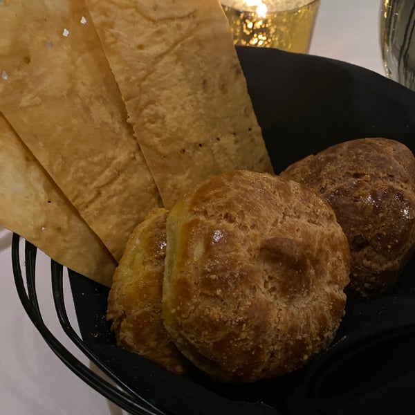 12/31/2019 tarihinde Scott Kleinbergziyaretçi tarafından Kinzie Chophouse'de çekilen fotoğraf