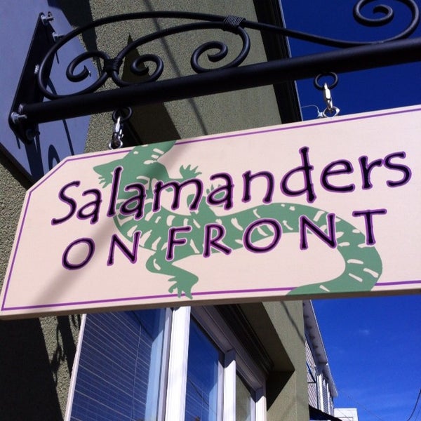 9/30/2013 tarihinde André D.ziyaretçi tarafından Salamanders on Front Restaurant'de çekilen fotoğraf